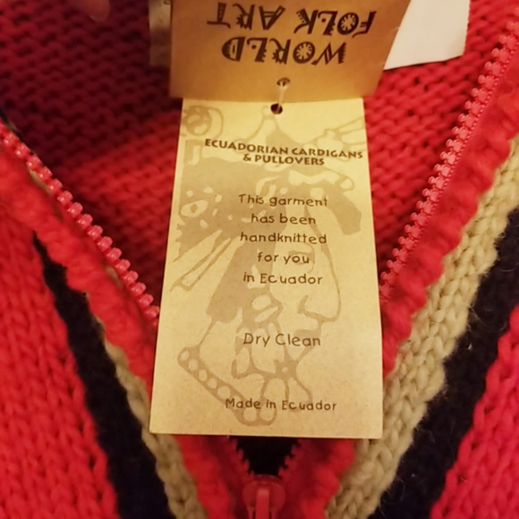 Handcrafted Ecuadorian 100% Wool Sweater - Picture 2 of 3